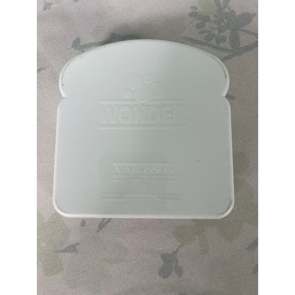 Vintage Wonder Bread Sandwich Container - Picture 6 of 9